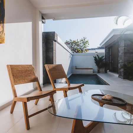 Aster Villa Seminyak Екстериор снимка