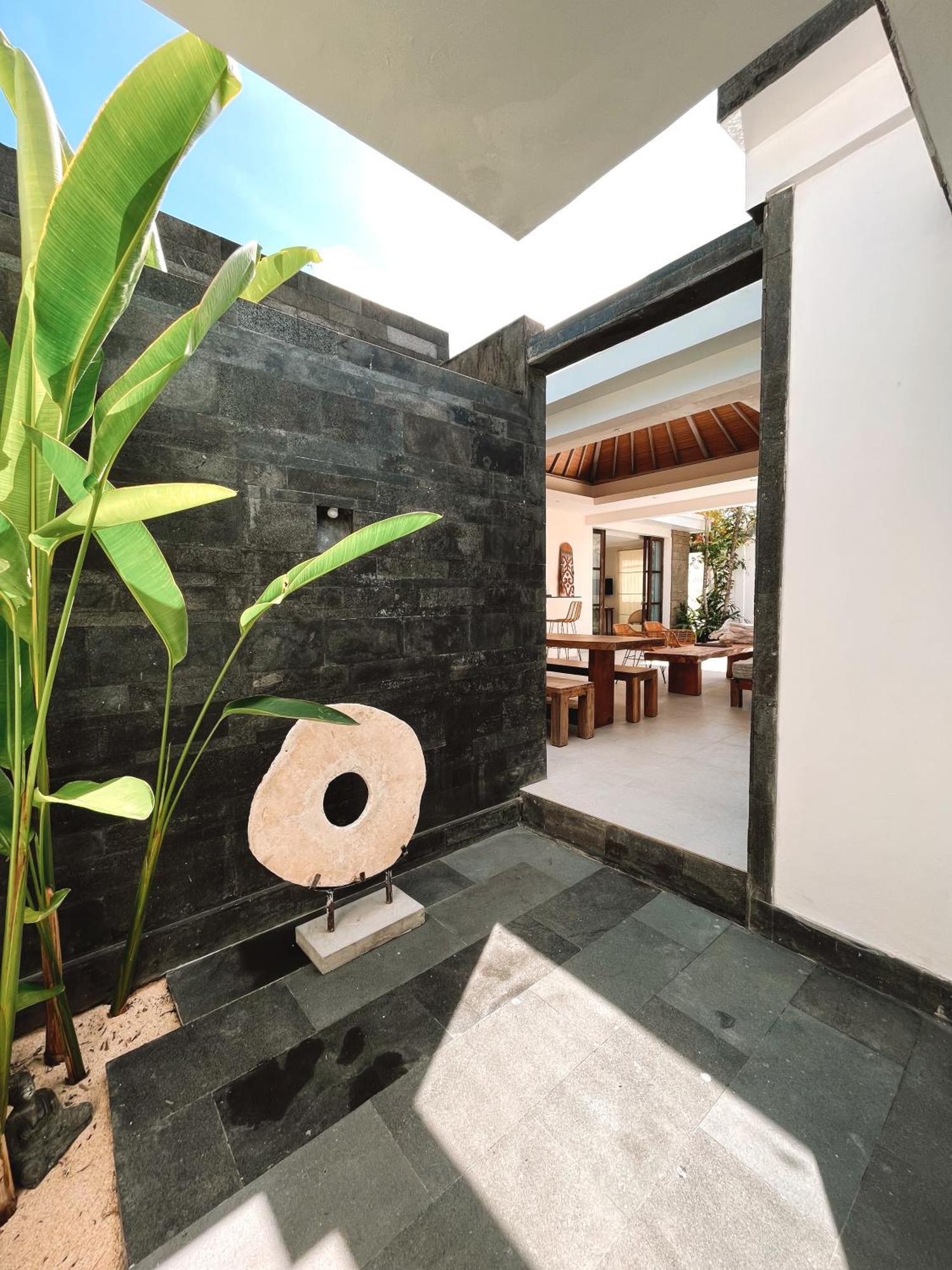 Aster Villa Seminyak Екстериор снимка