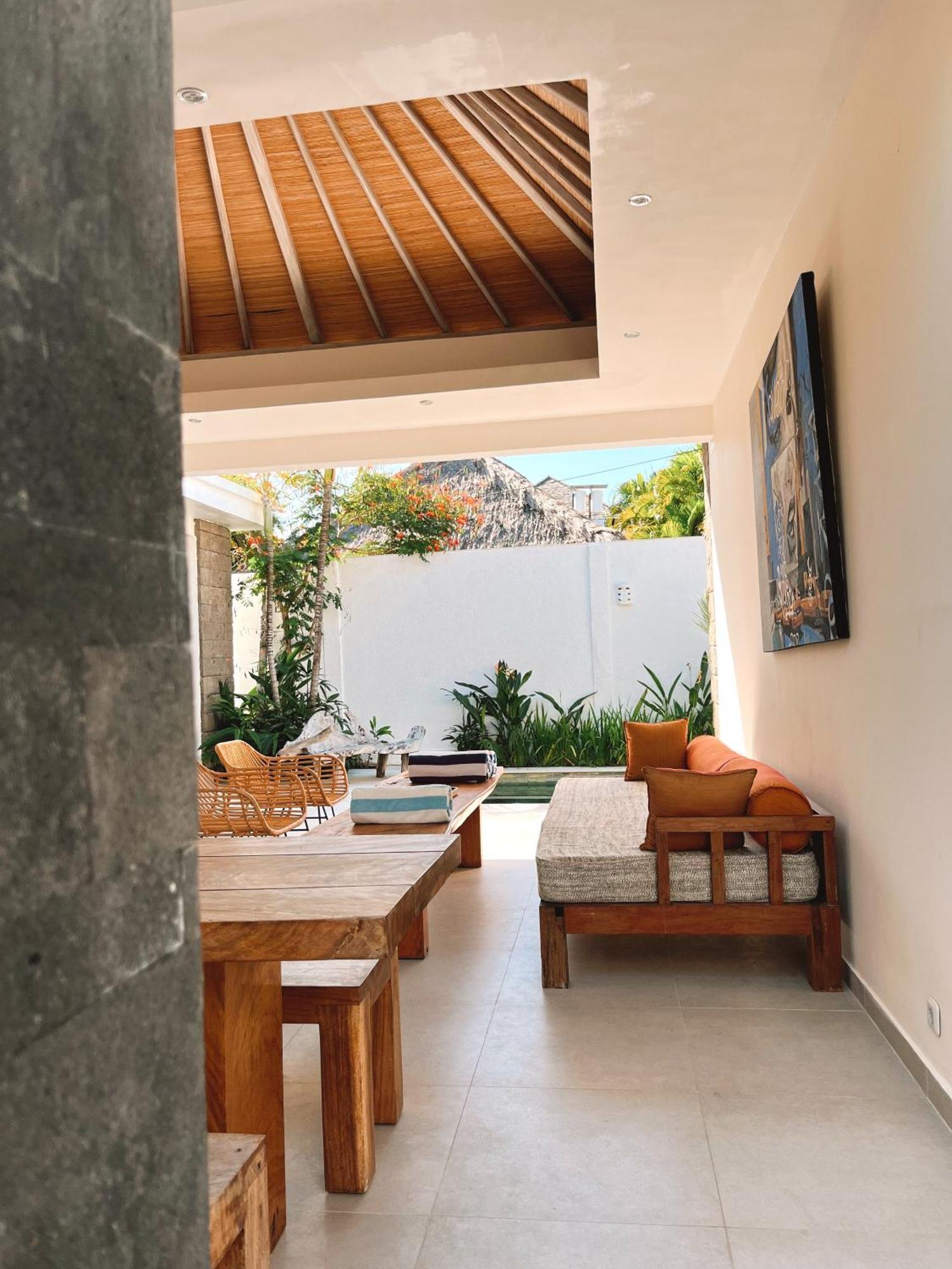 Aster Villa Seminyak Екстериор снимка