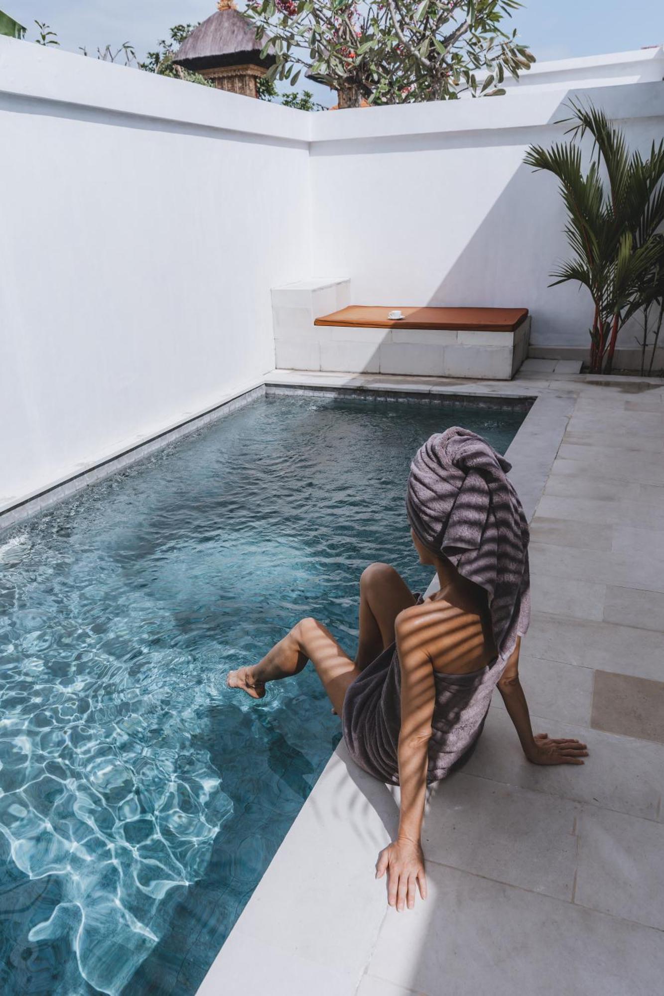 Aster Villa Seminyak Екстериор снимка