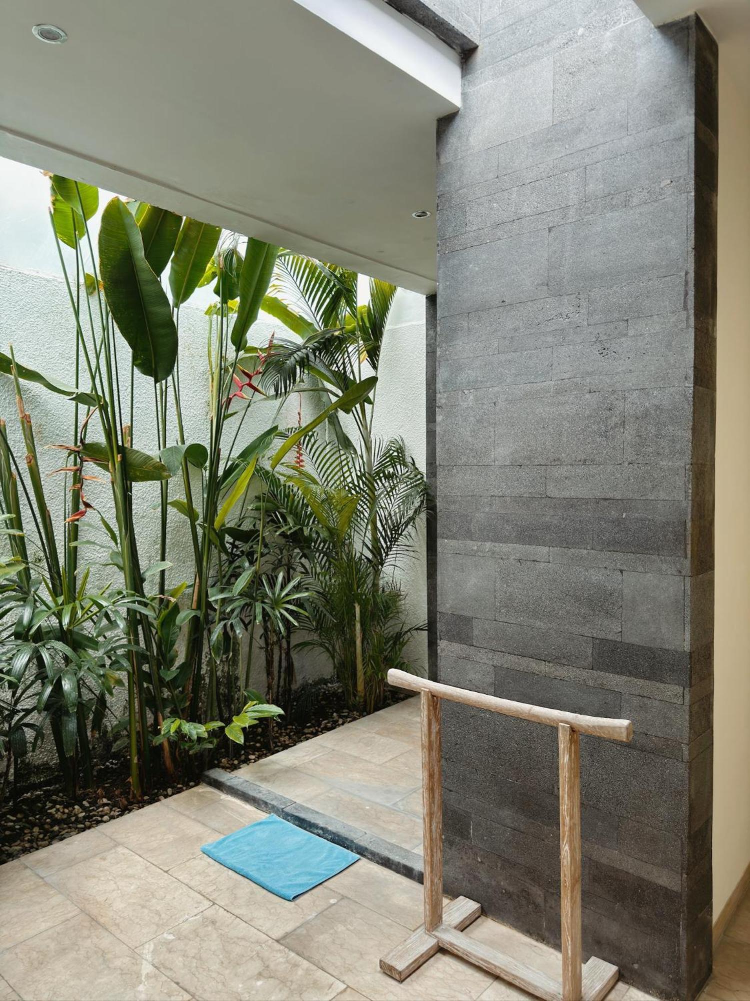 Aster Villa Seminyak Екстериор снимка