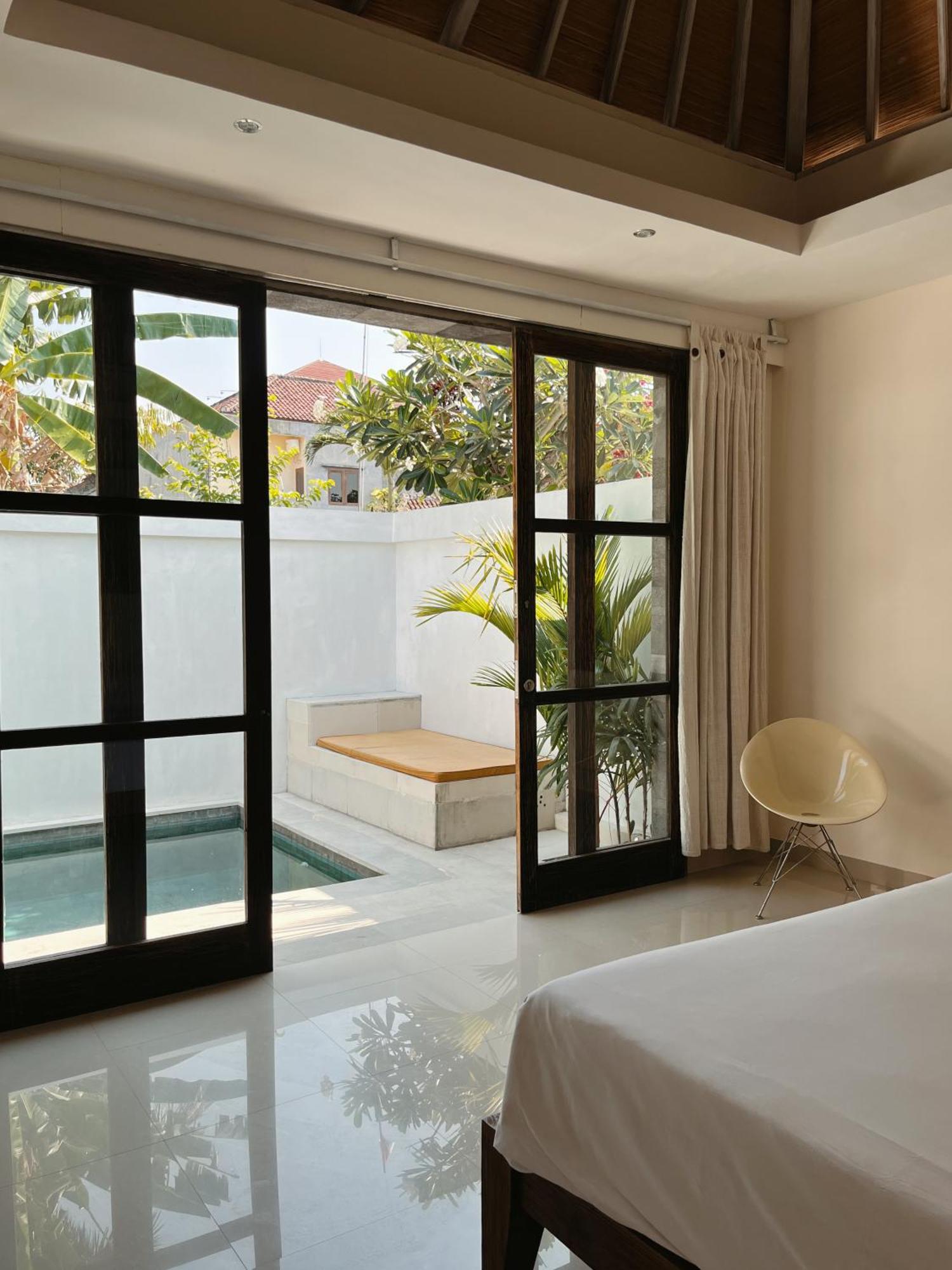 Aster Villa Seminyak Екстериор снимка
